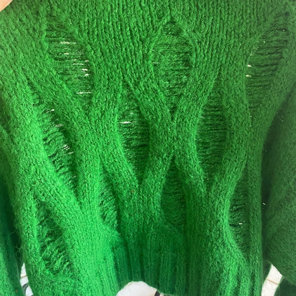 Zara green crop sweater w/ cut out slits. Artistic & gorgeous! - Picture 7 of 7